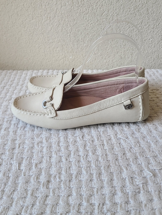 UGG Shoes - UGG Callen Women's Cream Leather Slip-On Loafers US Size 6.5